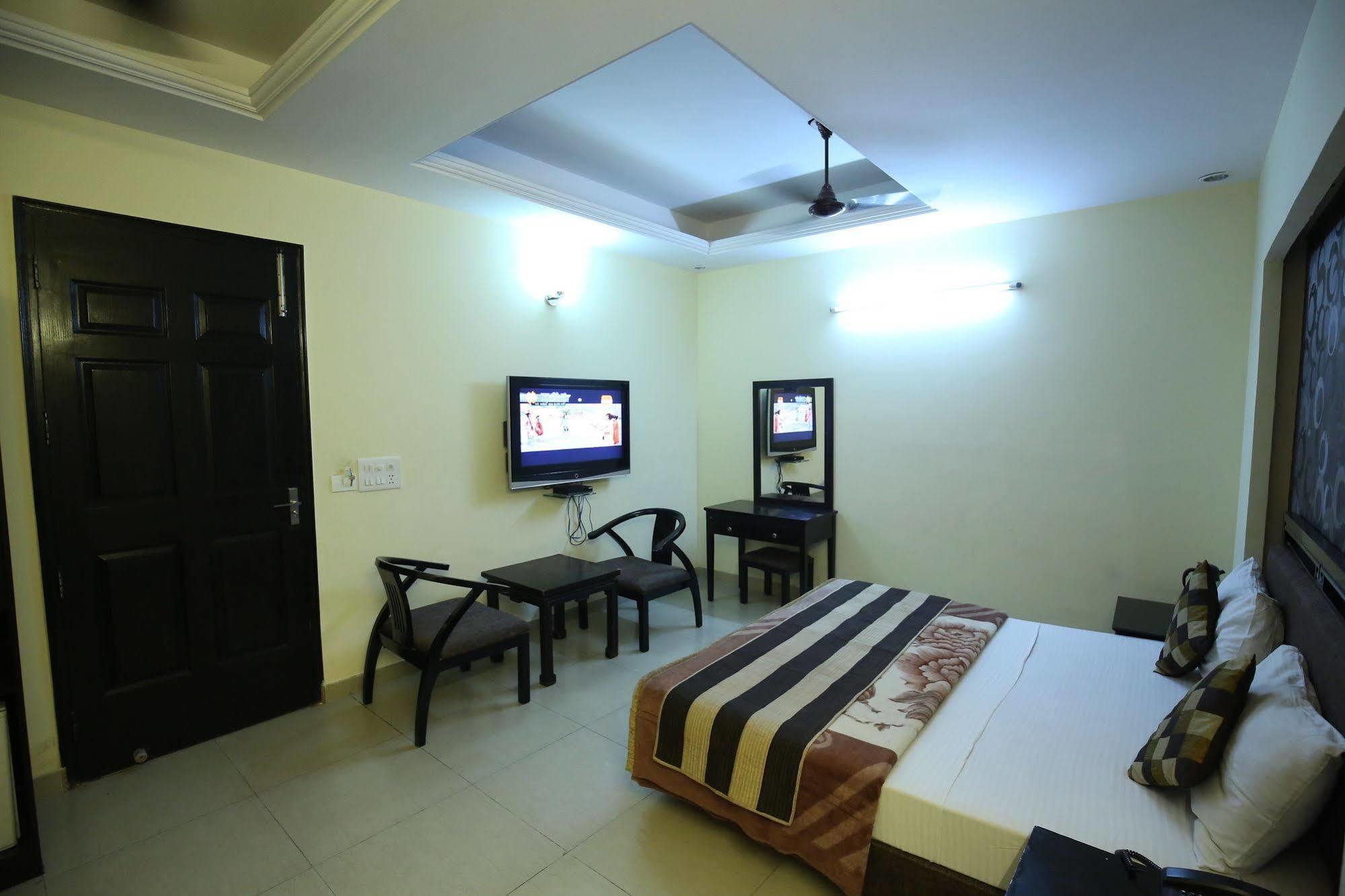 Hotel O Hotel Vista Inn Delhi  Exterior photo