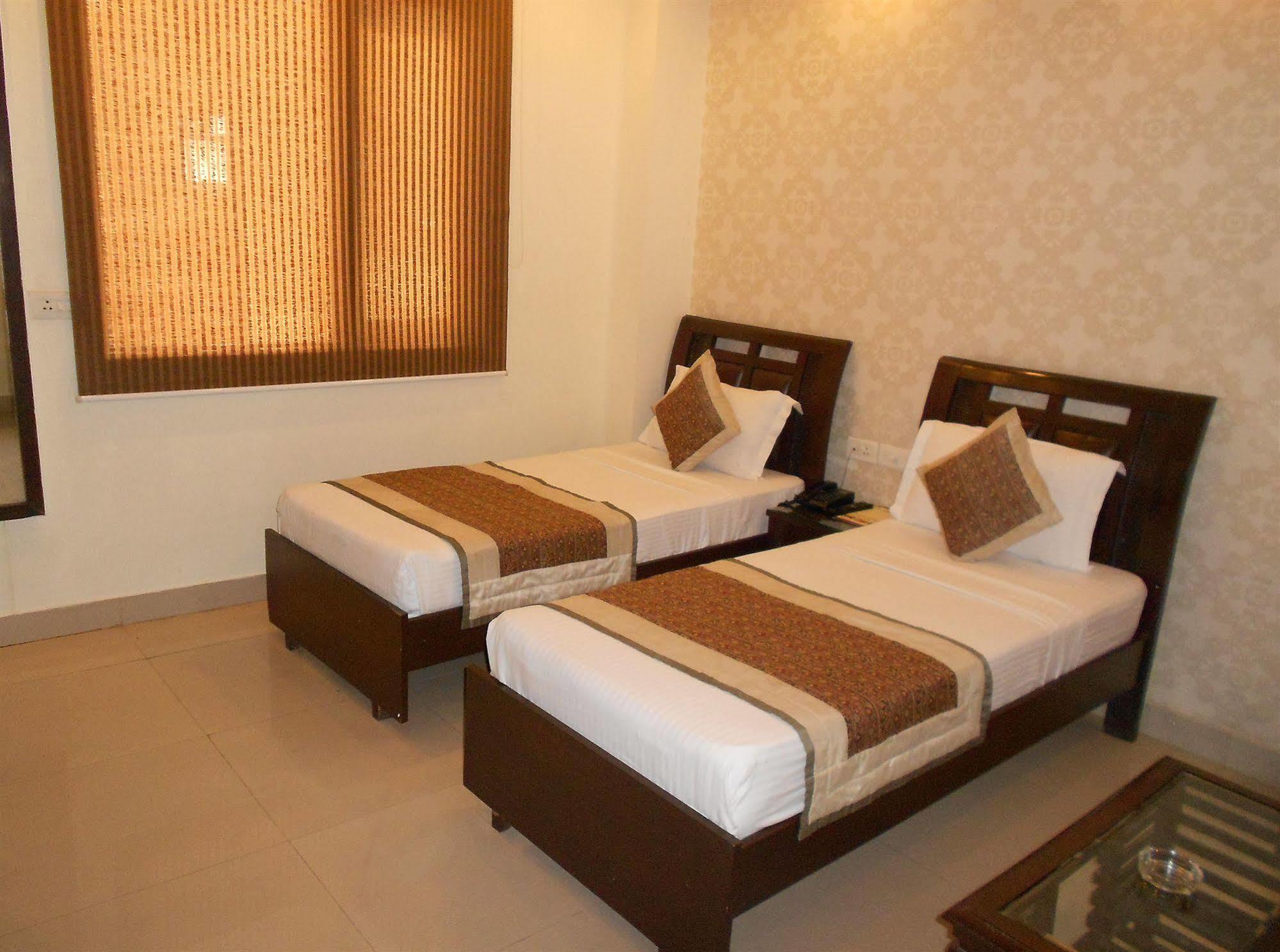 Hotel O Hotel Vista Inn Delhi  Exterior photo